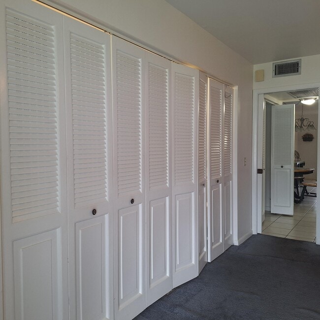 Photo - 1010 Wolverton E