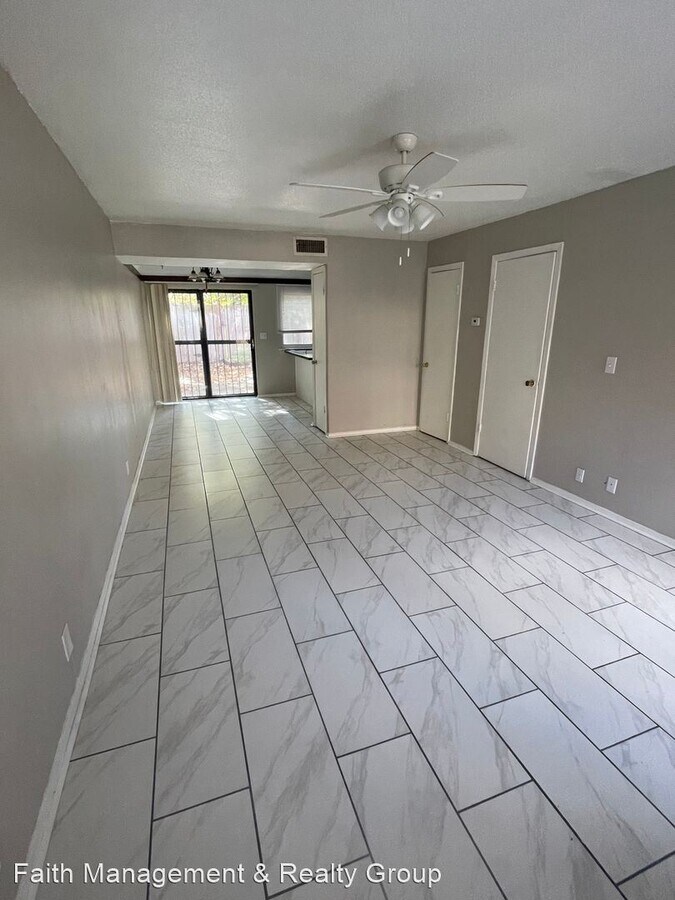 Photo - 2 br, 1.5 bath House - 6637 Poplar Woods C...