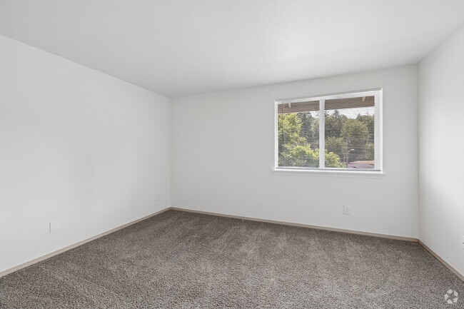 2BR, 1.5BA - 900SF - Primary Bedroom