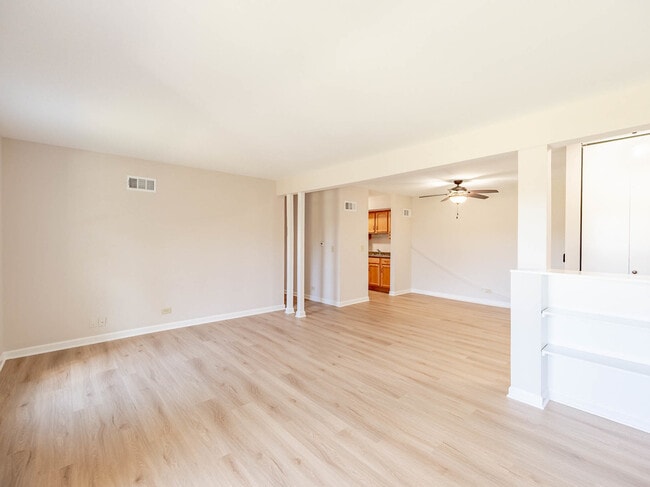 Photo - 530 Shorely Dr Unidad 104