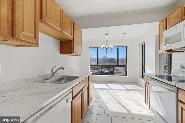 Photo - 561 Florida Ave Unit 204