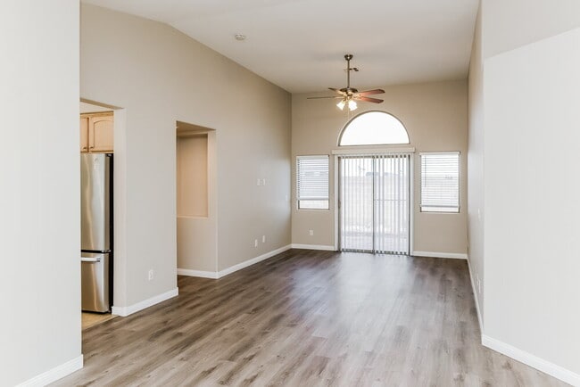 Photo - 121 Melon Aroma Ave