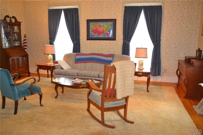 Photo - 130 W Remington St