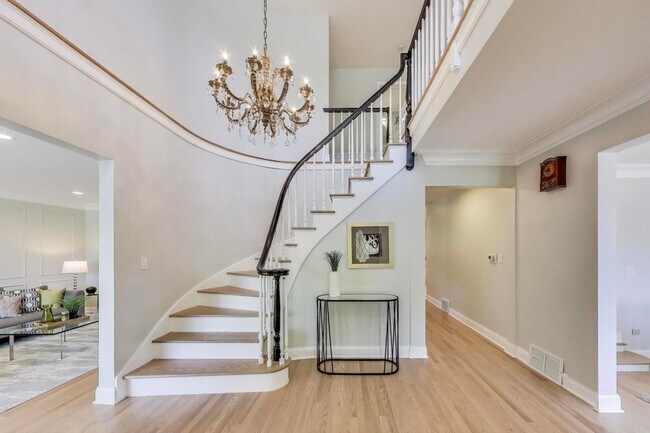 Photo - 2408 Cumberland Cir