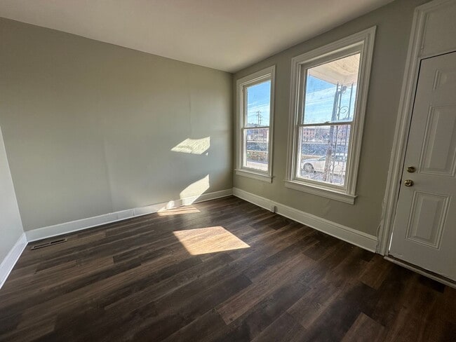 Photo - 137 Stevens Ave