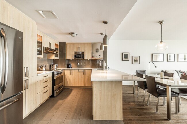 Photo - 60 Rue Berlioz Unit 1604