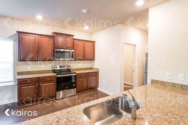 Photo - 1139 Freedom Pkwy