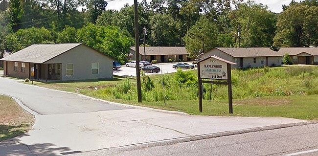 Building Photo - 1701 S Jones St