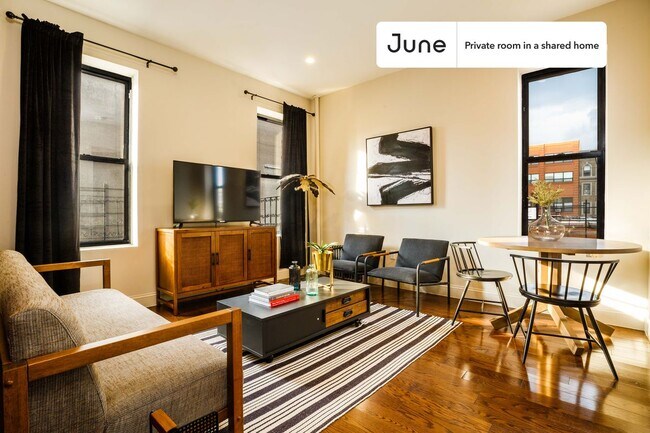 Room in Shared 4 bed/1 bath home in West Harlem