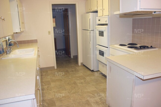 Photo - 2433 Tamarac Dr