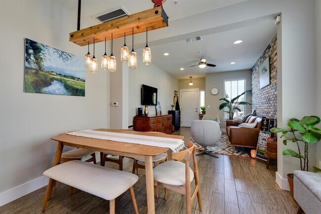 Photo - 8002 Wildcat Pass