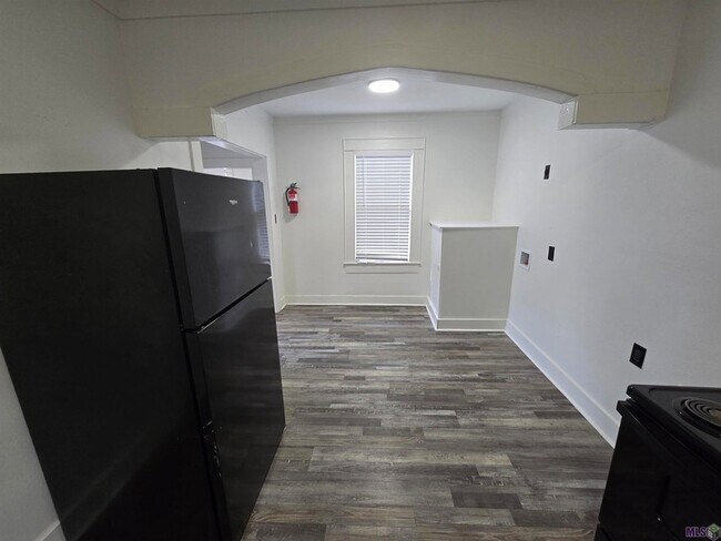 Photo - 2920 Sherwood St