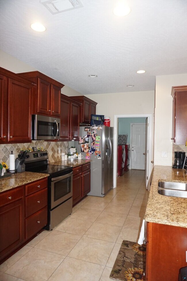 Photo - 4 Bedroom Rental in Duggan Pond!