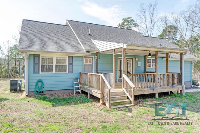 Photo - 3BR Home in Colleen’s Cove with Boat Slip