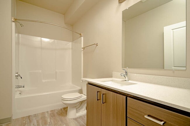 Photo - 169-Franklin Commons