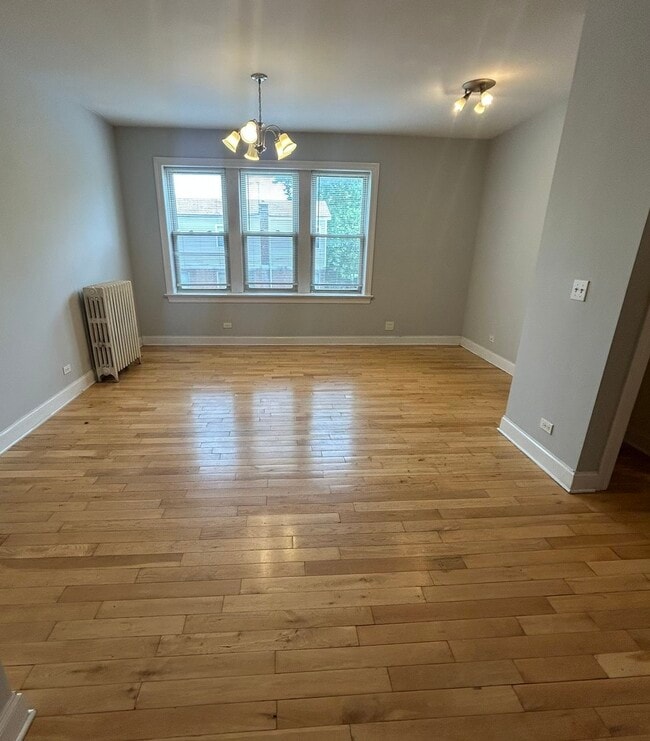 Photo - 4542 W George St Unit 2