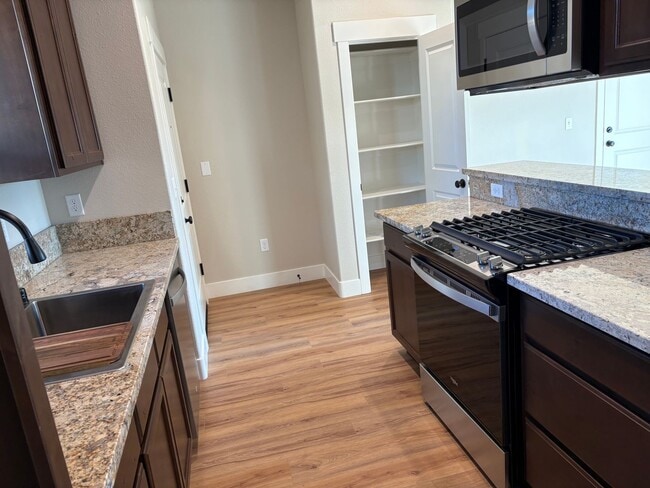 Photo - 1930 Golf Rd Unit A