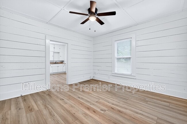 Photo - 514 E Day St Casa