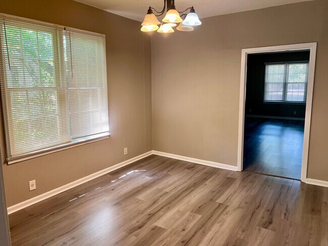 Photo - FOR RENT - 3 Bedroom, 1.5 Bath!