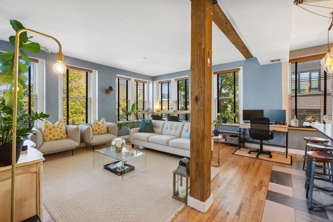 Photo - 109 Hamilton St Unit 200