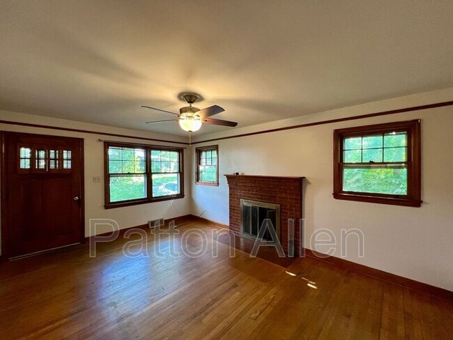 Photo - 29 Evergreen Ave