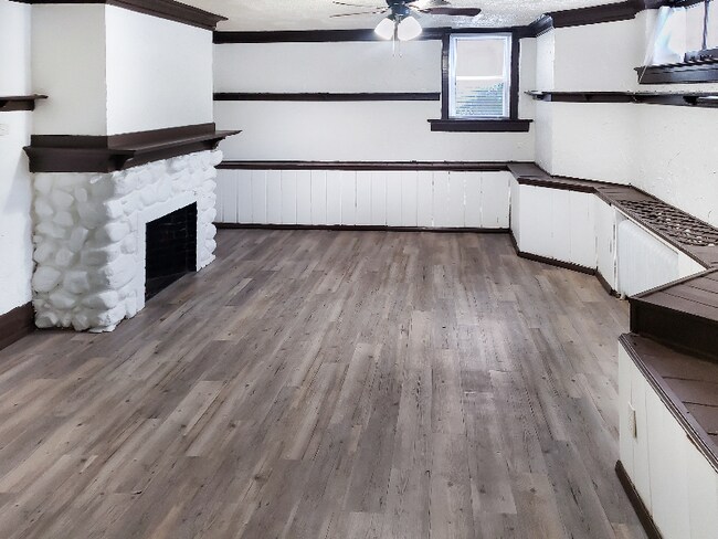 Photo - 150 Parkdale Terrace Unit B