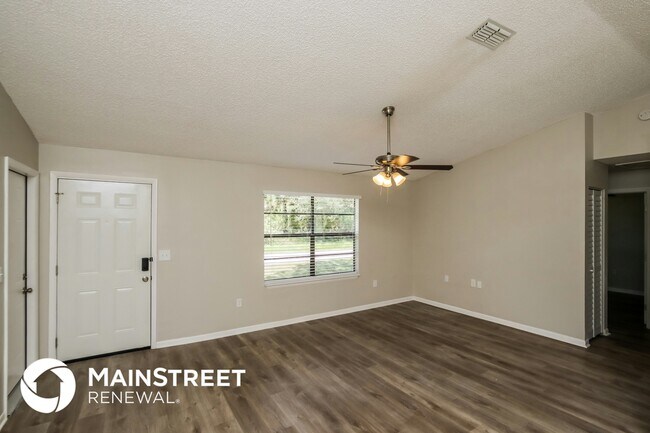 Photo - 410 La Coco St SW