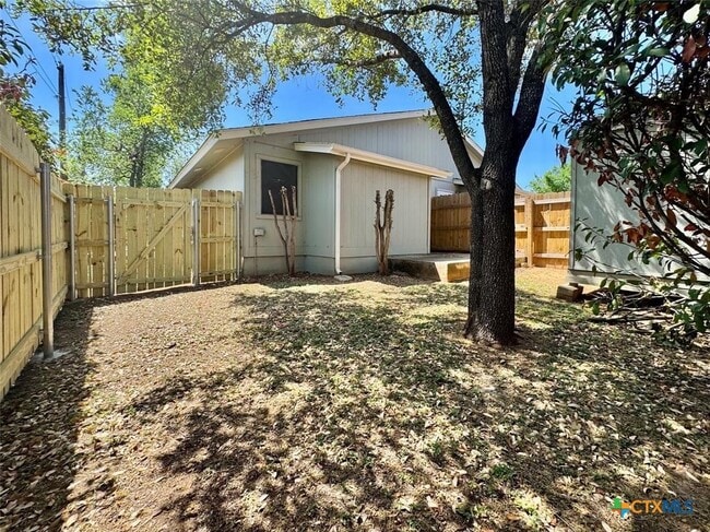 Photo - 2110 Blue Meadow Dr