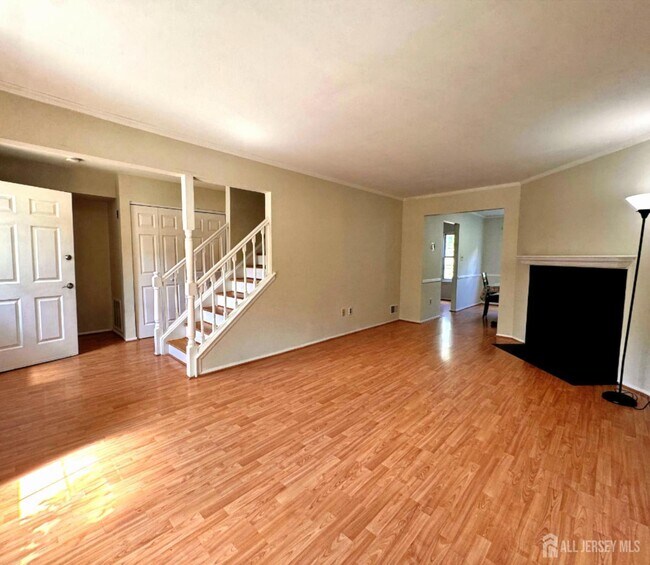 Photo - 4 Pond View Dr