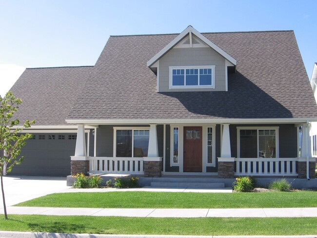 Building Photo - Near Sac Middle school and Morning Star Elem