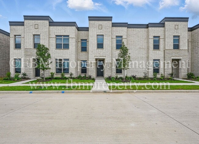 Building Photo - 2089 Luna Dr