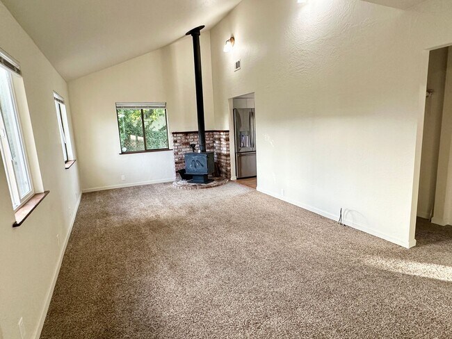 Photo - Bright and Clean, 3 Bedroom Home in Myrtletown