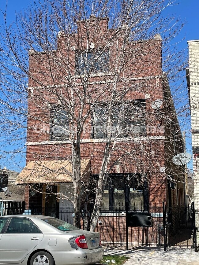 Building Photo - 2822 W 25th St Unit 2f Rental