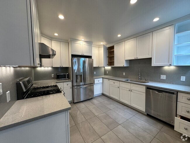Building Photo - 1230 36th Ave Rental