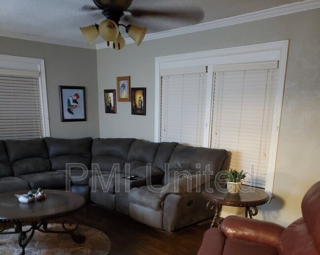 Photo - 509 Bryan St