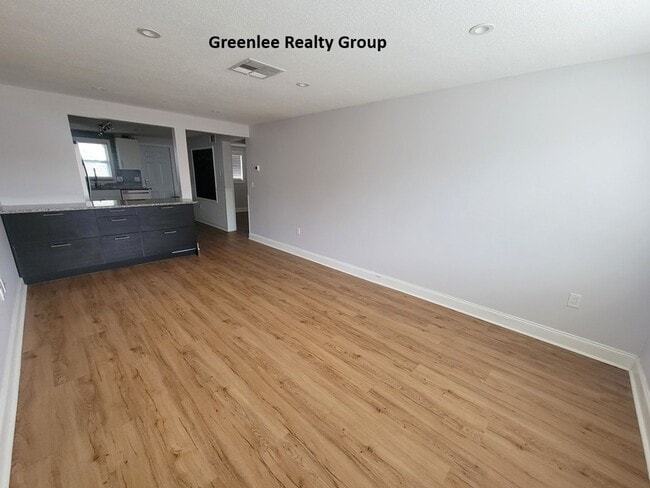 Photo - Walk to Downtown New Port Richey – Updated 2 Bed / 1 Bath Duplex!