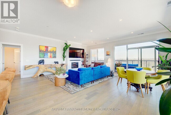 Photo - 1200 Commissioners Rd W Unité 715