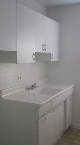 Kitchen - Super Luxor Apartments