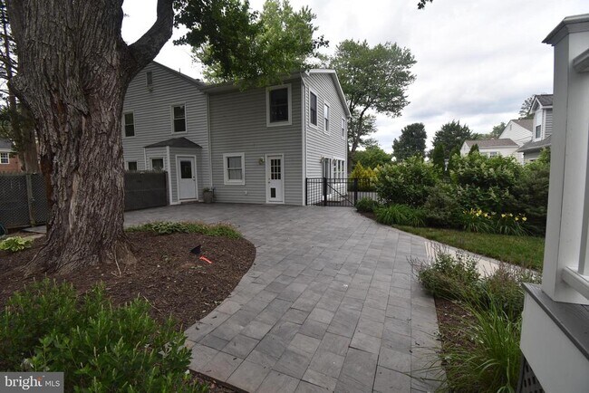 Photo - 2901 Meadow View Rd