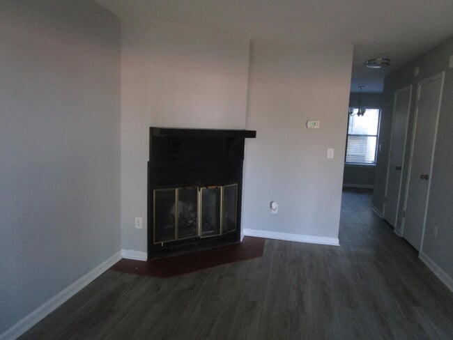 Photo - 1960 Gion St