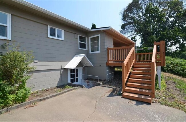 Rentals In Renton Highlands