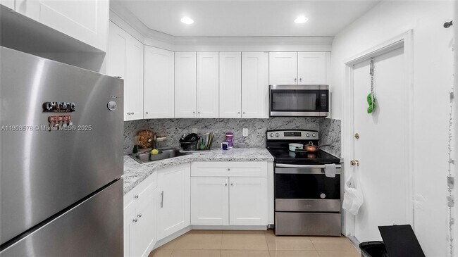 Photo - 4200 NW 3rd Ct Unit 241