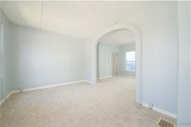 Photo - 42 E Cayuga St