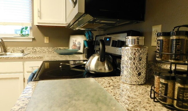 Photo - 939 Ridgewood Way