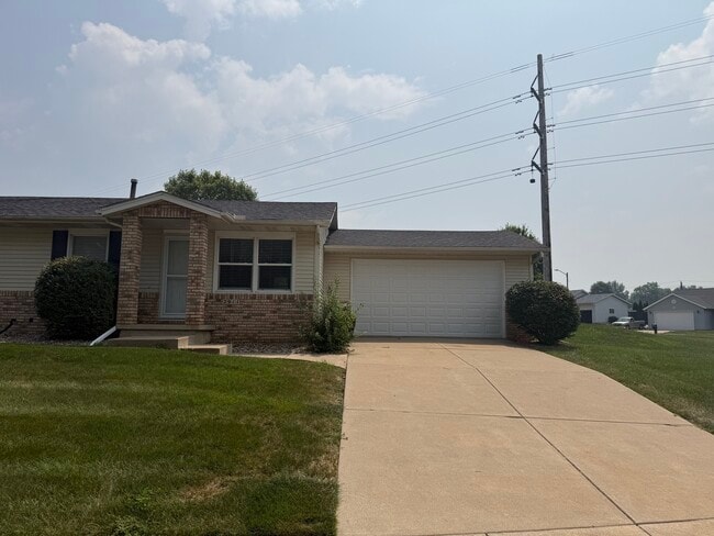 Building Photo - 2911 High Point Dr