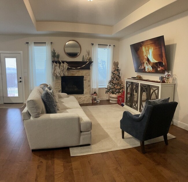 Photo - 2121 Swanmore Way