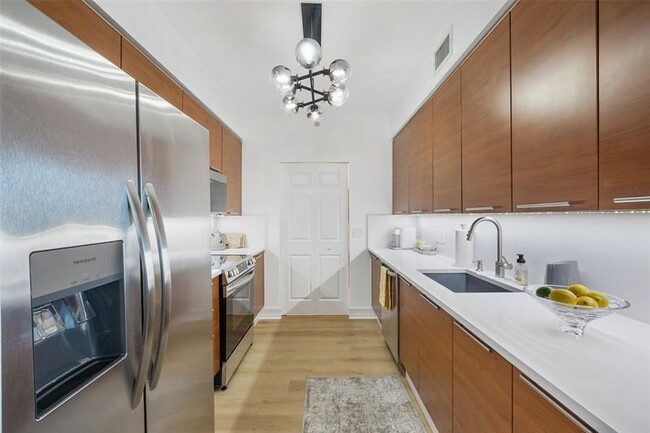 Photo - 350 SE 2nd St Unit 1580