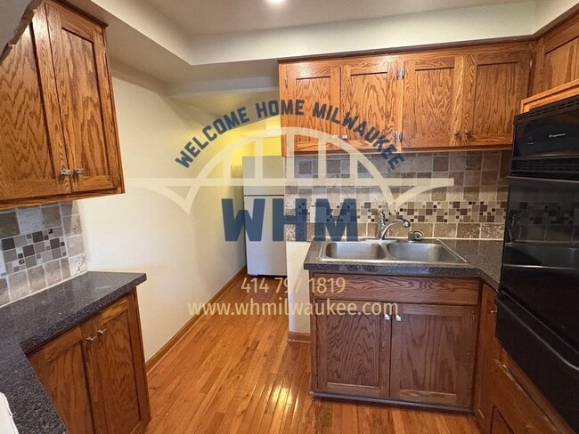 Photo - 1631 E Belleview Pl