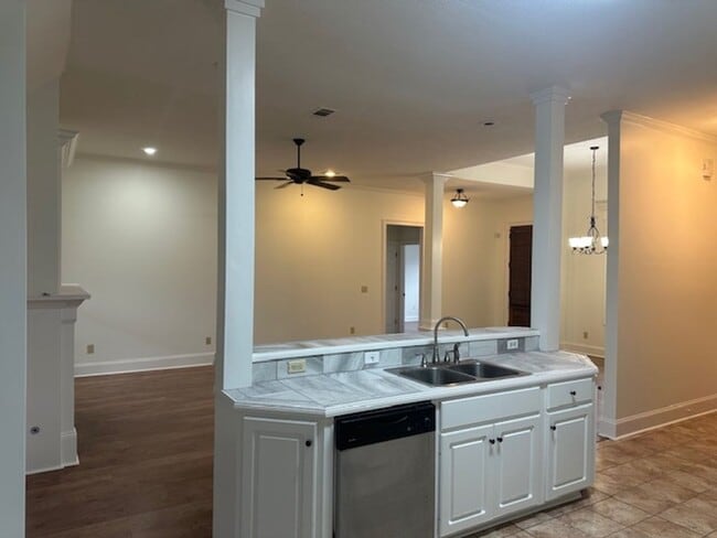 Photo - 3/2 with bonus room for rent in Gluckstadt!!!