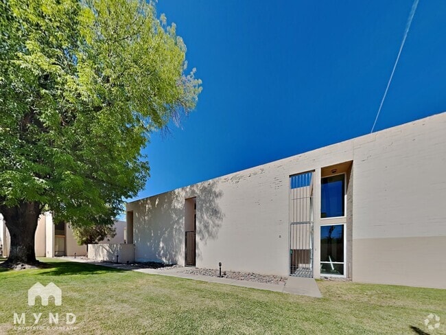 Building Photo - 930 S Dobson Rd Unit 8 Rental